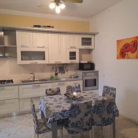 Casa Momy Apartment Lecce Bagian luar foto