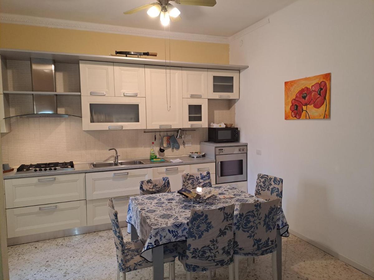 Casa Momy Apartment Lecce Bagian luar foto