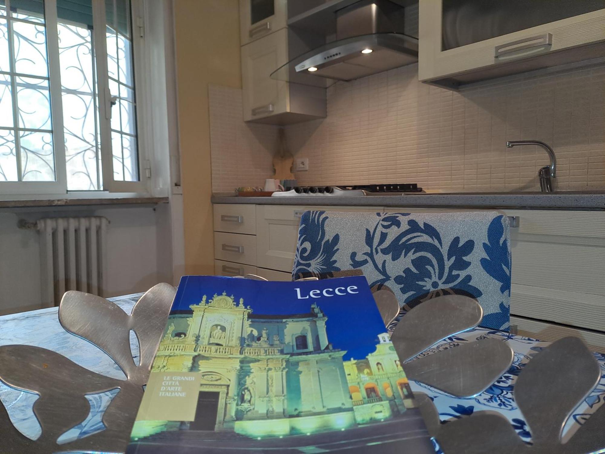 Casa Momy Apartment Lecce Bagian luar foto